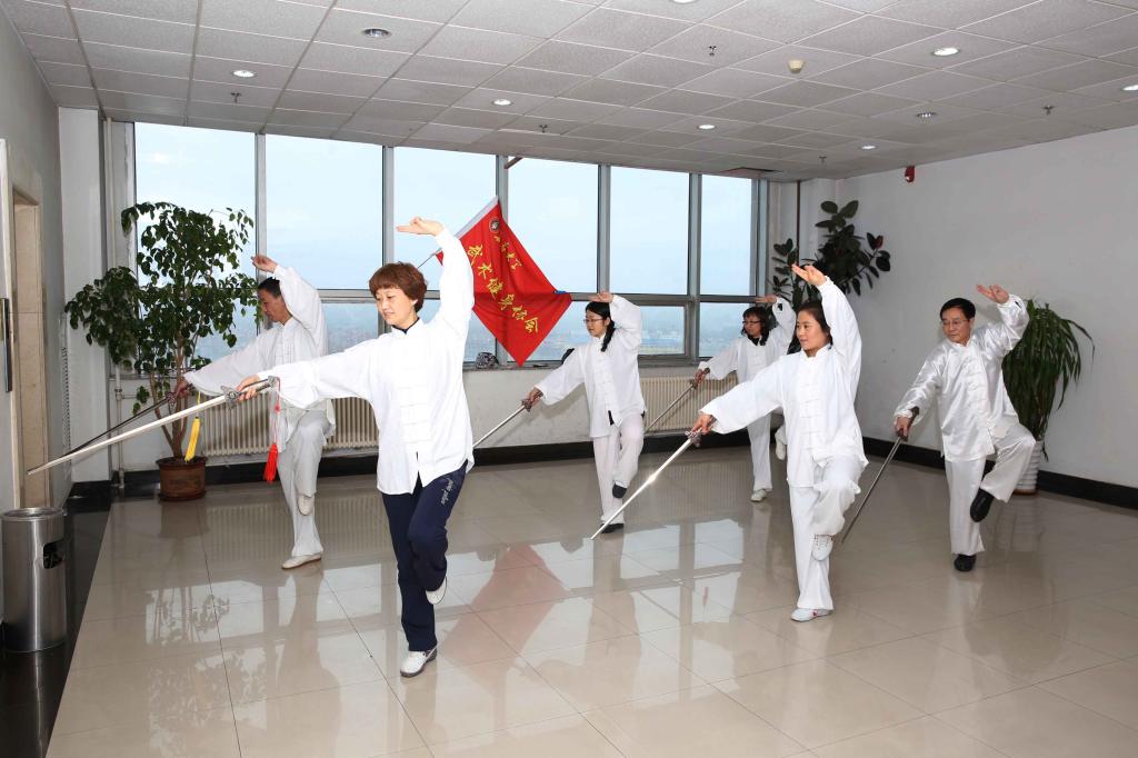 武当太极剑(摄影:柳跃跃)